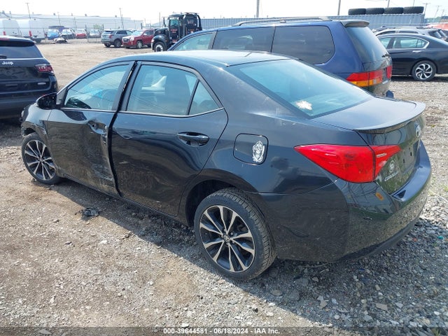Toyota COROLLA SE 2017 5YFBURHE3HP708164 Image 3