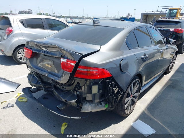 2017 JAGUAR XE SAJAF4BV6HA951605 Photo 3