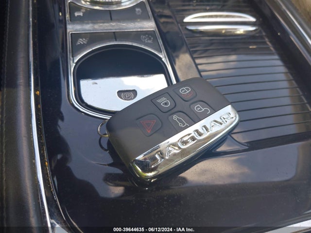 2014 JAGUAR XJ SAJWA2GTXEMV72973 Photo 10
