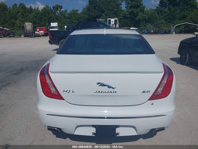Jaguar XJ 2014 SAJWA2GTXEMV72973 Image 16