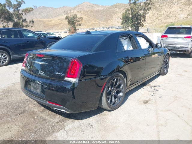 Chrysler 300 300s 2019 2C3CCABG0KH697953 Image 4