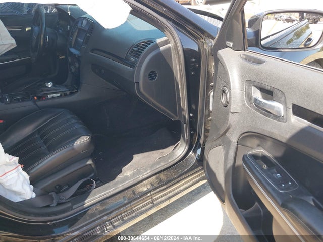 Chrysler 300 300s 2019 2C3CCABG0KH697953 Image 5