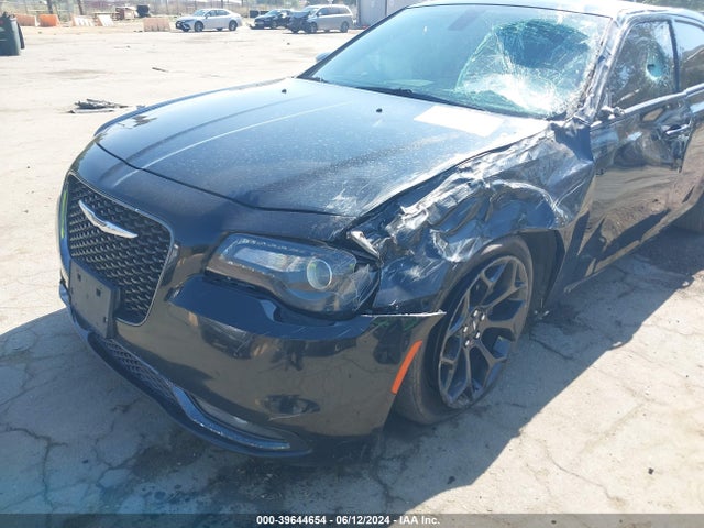 Chrysler 300 300s 2019 2C3CCABG0KH697953 Image 6