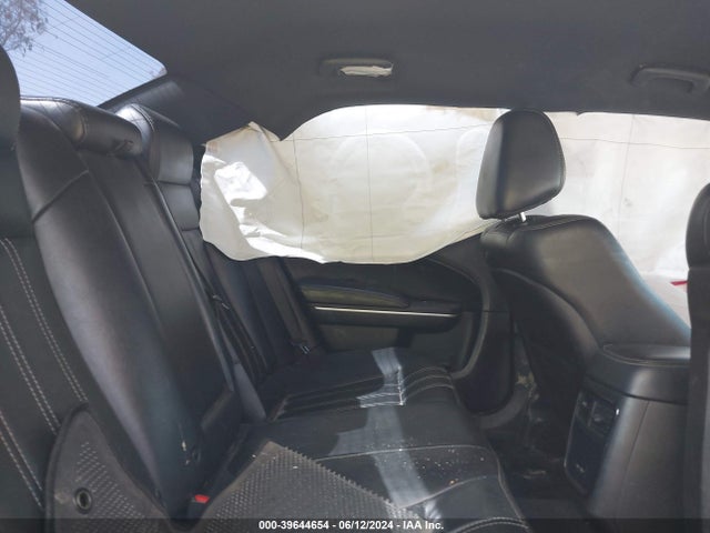 Chrysler 300 300s 2019 2C3CCABG0KH697953 Image 8