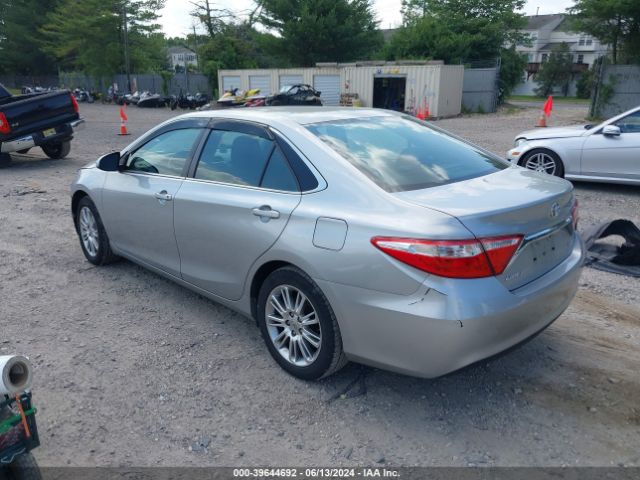 4T4BF1FK0FR466469 Toyota CAMRY LE