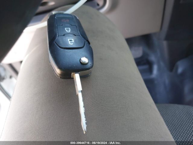 1FTMF1E52JKF69660 Ford F-150 Xl