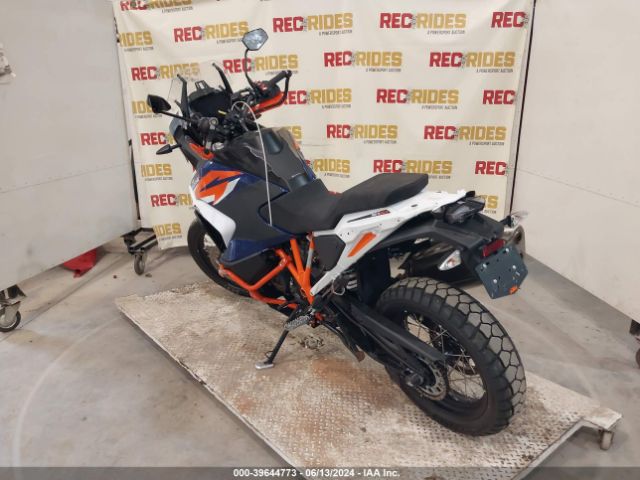 2022 KTM 1290 VBKV59409NM951642 Photo 2