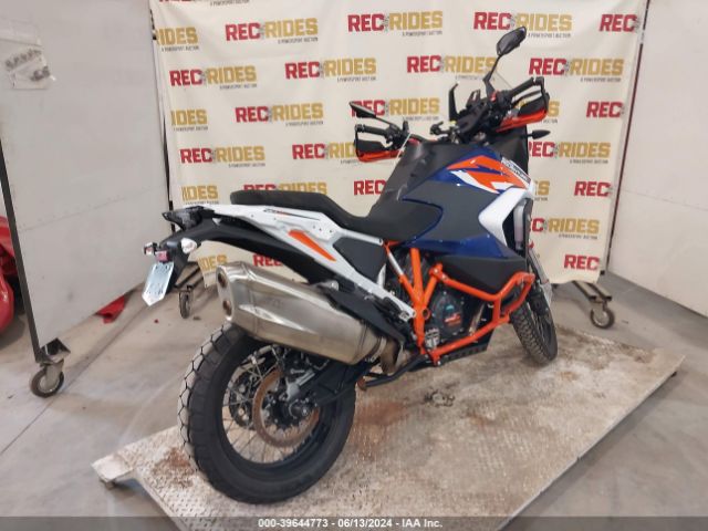 2022 KTM 1290 VBKV59409NM951642 Photo 3
