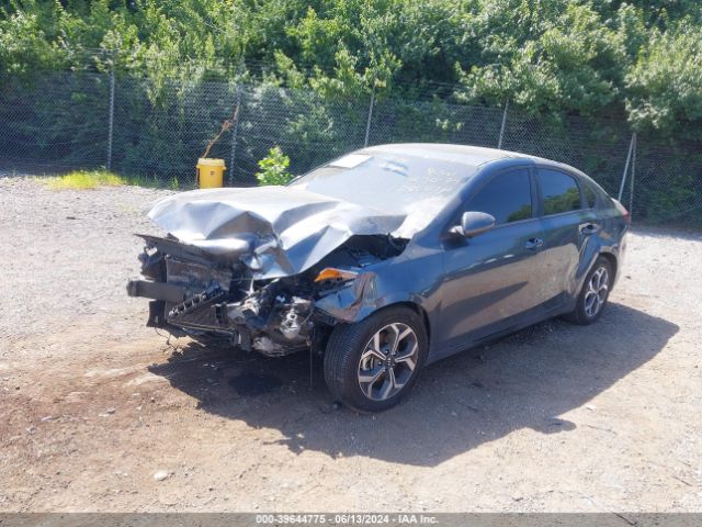 3KPF24AD8ME280471 KIA Forte Lxs