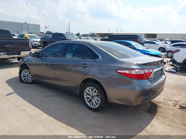 Toyota CAMRY LE 2016 4T4BF1FK9GR532177 Image 3