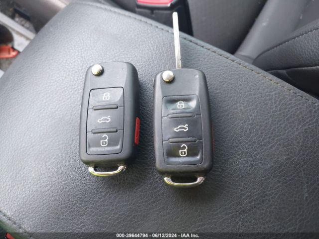 WVGBV7AX9GW611985 Volkswagen TIGUAN S