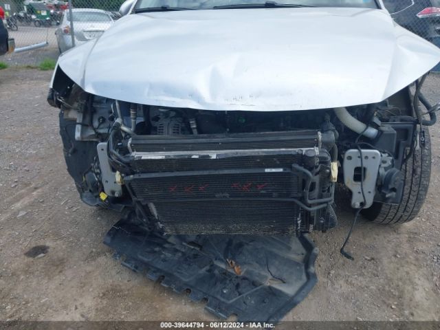 WVGBV7AX9GW611985 Volkswagen TIGUAN S