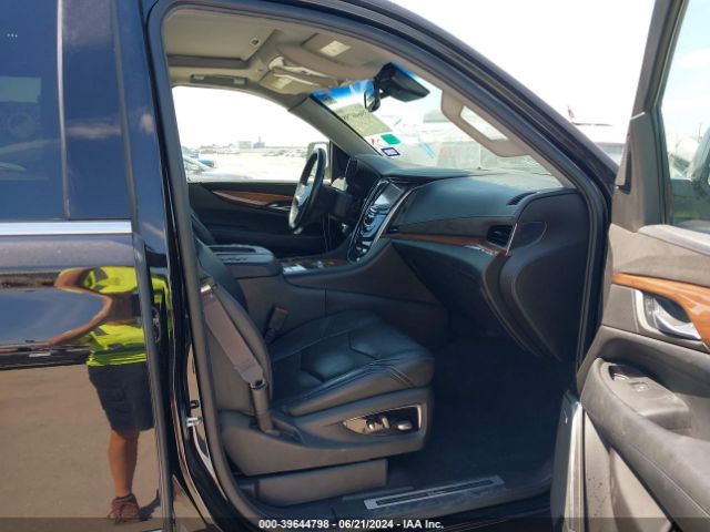 1GYS3MKJ8FR550770 Cadillac Escalade Luxury
