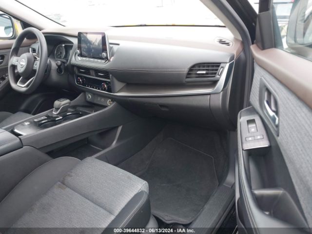 JN8BT3BA7PW408630 Nissan Rogue Sv Fwd