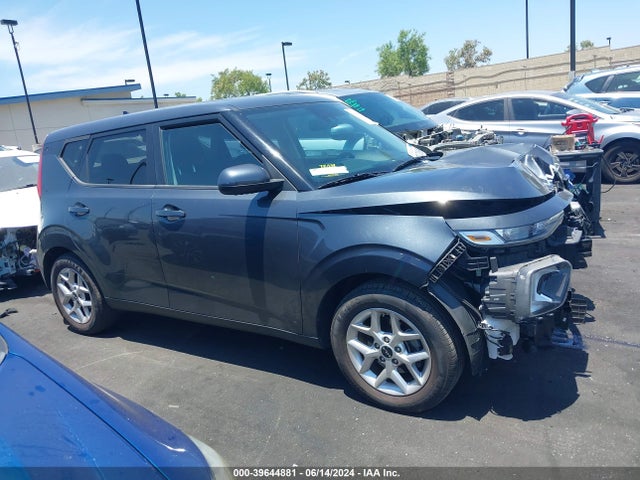 KIA SOUL LX 2022 KNDJ23AU5N7814077 Image 13