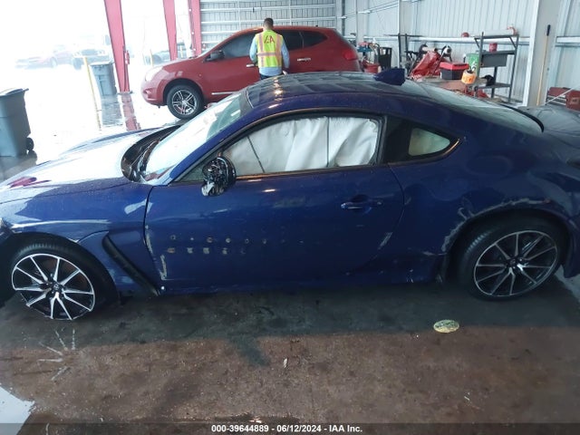 Toyota GR86 2023 JF1ZNBB18P9755404 Image 14