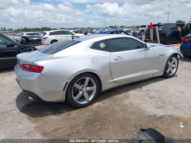Chevrolet Camaro 1lt 2018 1G1FB1RX8J0116020 Image 4