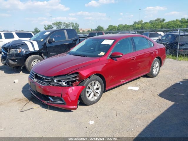 1VWAA7A35JC018610 Volkswagen Passat 2.0t R-line/2.0t S