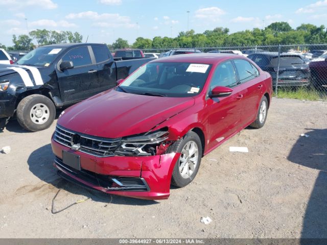 1VWAA7A35JC018610 Volkswagen Passat 2.0t R-line/2.0t S
