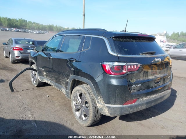 3C4NJDFB6NT125551 Jeep Compass Latitude Lux 4x4
