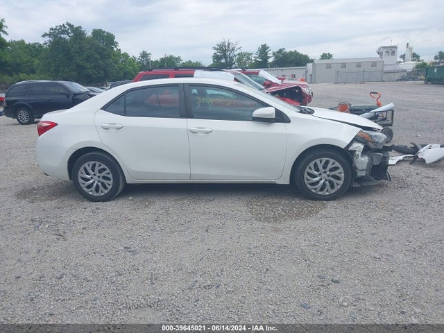 Toyota COROLLA LE 2019 5YFBURHE0KP902030 Image 14