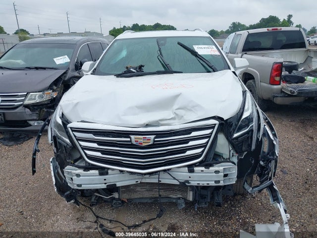 1GYKNCRS5HZ218369 Cadillac Xt5 Premium Luxury