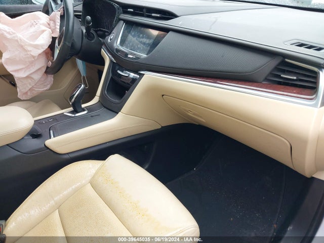1GYKNCRS5HZ218369 Cadillac Xt5 Premium Luxury