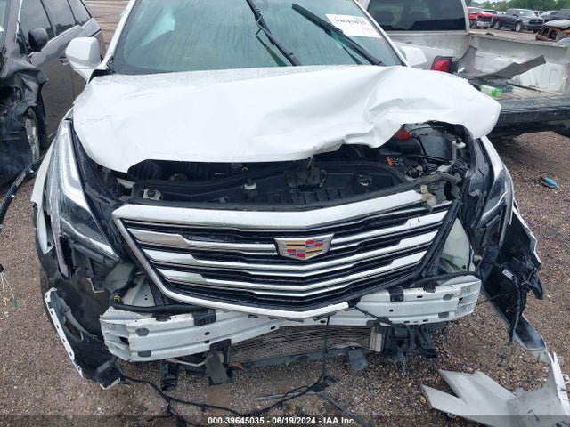 1GYKNCRS5HZ218369 Cadillac Xt5 Premium Luxury