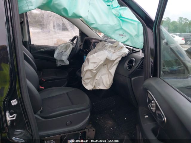 2022 MERCEDES-BENZ METRIS W1WV0FEY0N4184481 Photo 4