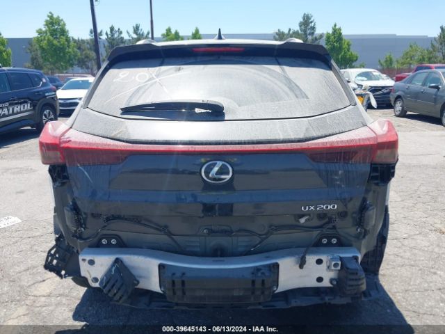JTHY3JBH5K2014758 Lexus UX 200