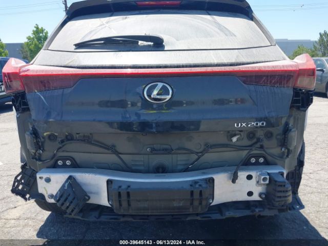 JTHY3JBH5K2014758 Lexus UX 200