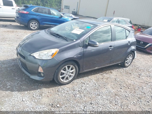 Toyota Prius C Four 2014 JTDKDTB36E1061974 Image 2