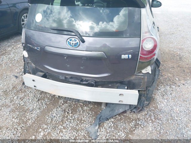 Toyota Prius C Four 2014 JTDKDTB36E1061974 Image 6