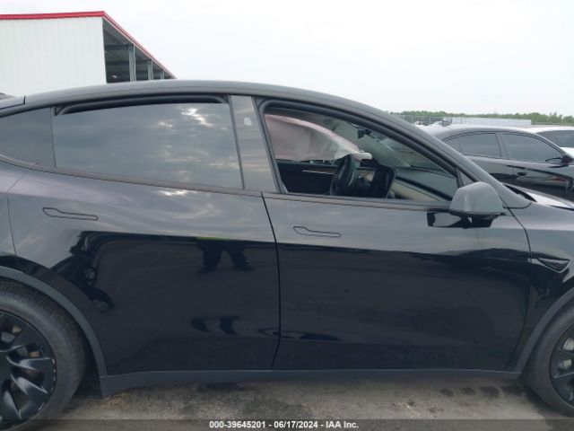 7SAYGDED0RF047922 Tesla Model Y Rwd