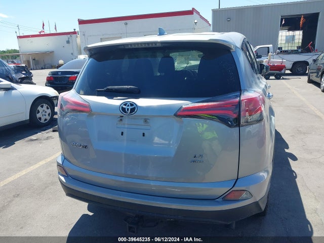Toyota RAV4 LE 2018 2T3BFREV5JW761359 Image 16