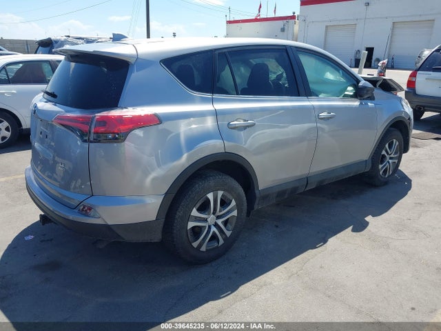 Toyota RAV4 LE 2018 2T3BFREV5JW761359 Image 4