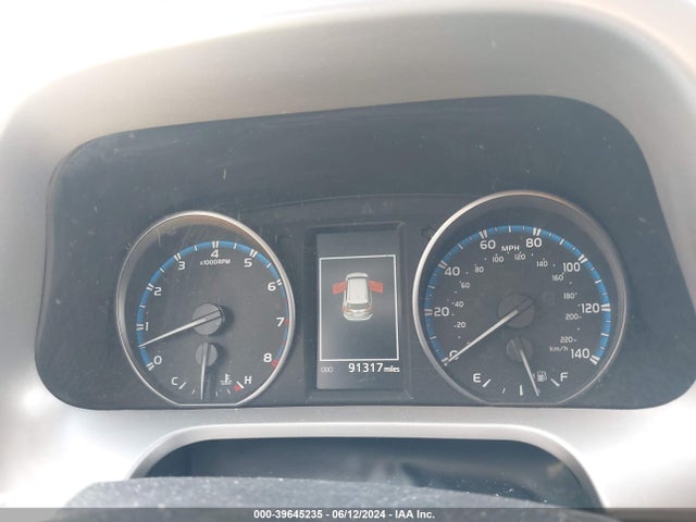 Toyota RAV4 LE 2018 2T3BFREV5JW761359 Image 7