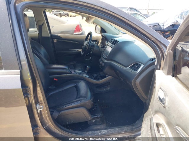 3C4PDCGG2JT379434 Dodge Journey Crossroad