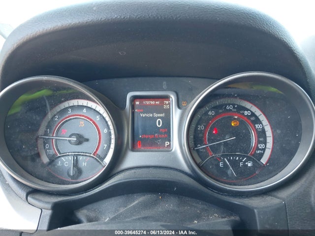 3C4PDCGG2JT379434 Dodge Journey Crossroad