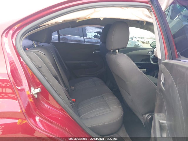 Chevrolet Sonic Lt Auto 2018 1G1JD5SH9J4103770 Image 8