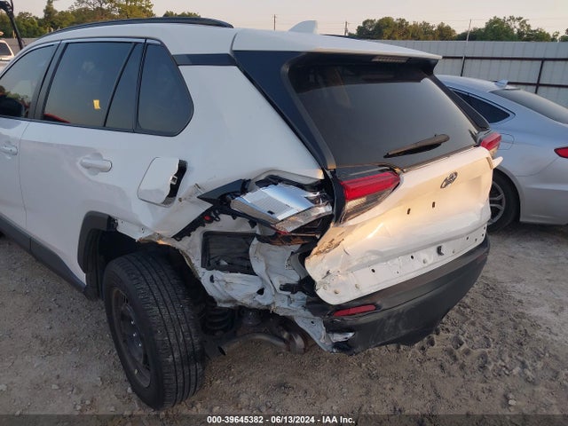 Toyota RAV4 LE 2021 2T3H1RFV1MC154050 Image 6