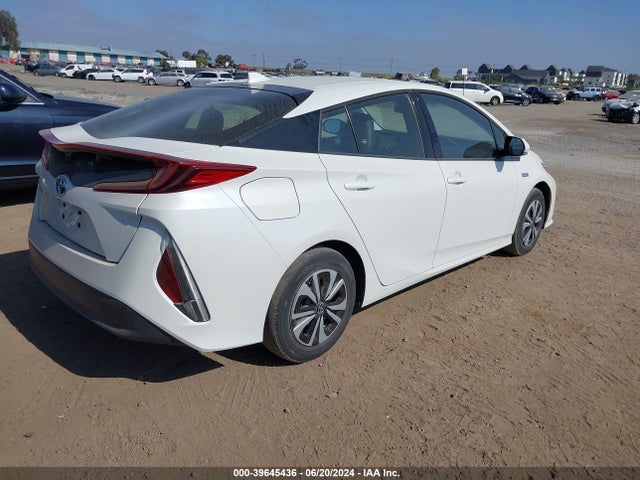 Toyota Prius Prime Premium 2019 JTDKARFP8K3114392 Image 4