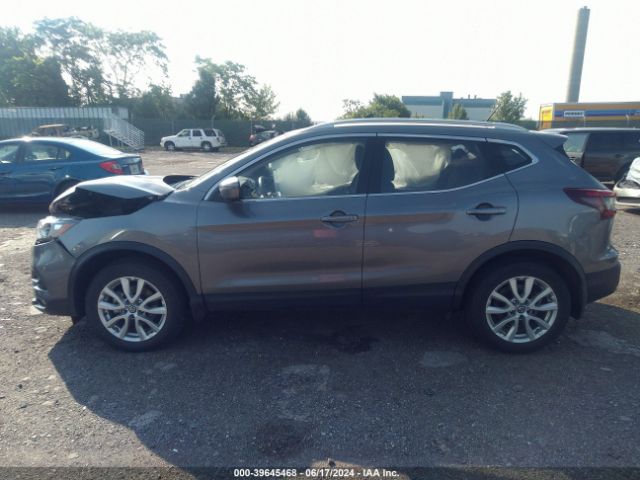 JN1BJ1BW2MW442975 Nissan Rogue Sport Sv Awd Xtronic Cvt