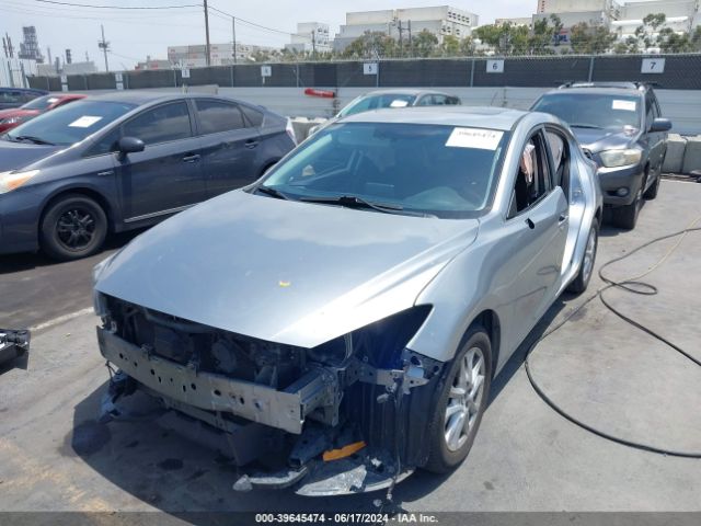 3MZBM1L78GM268942 Mazda Mazda3 I Touring