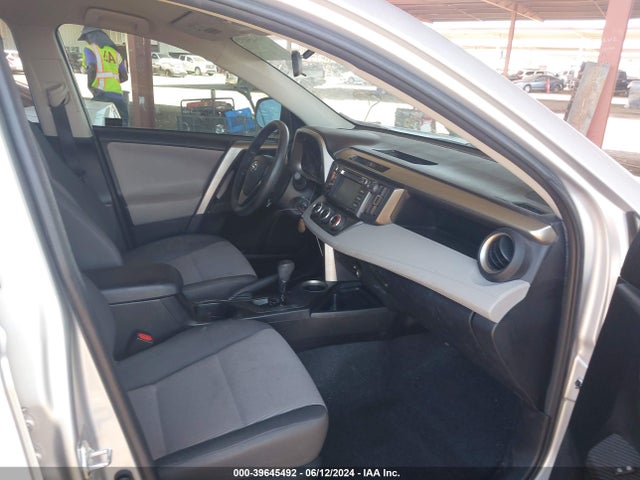 Toyota RAV4 LE 2015 2T3ZFREV7FW228144 Image 5