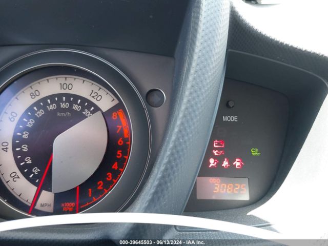 JTKKUPB44E1043031 Scion XD
