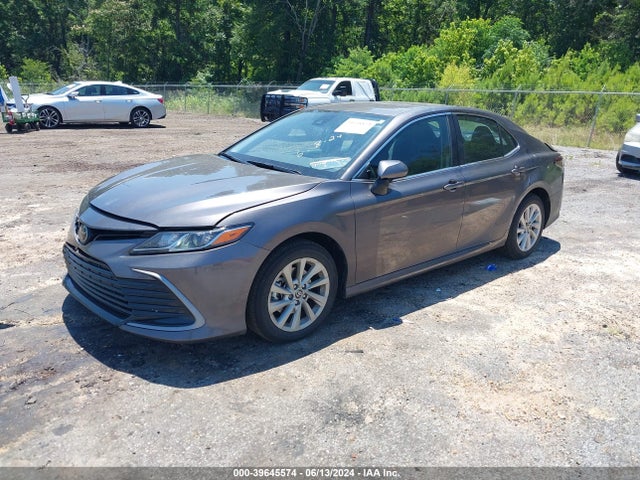 Toyota CAMRY LE 2023 4T1R11AK0PU741452 Image 2