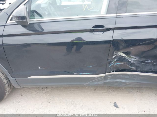 3VV3B7AX2LM115469 Volkswagen Tiguan