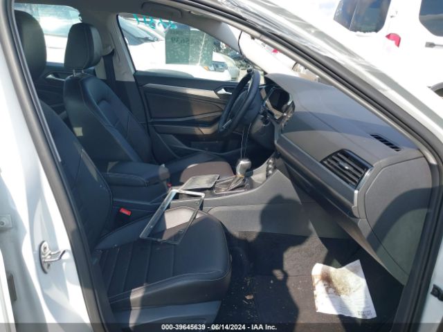 3VWEM7BUXPM031800 Volkswagen Jetta 1.5t Se