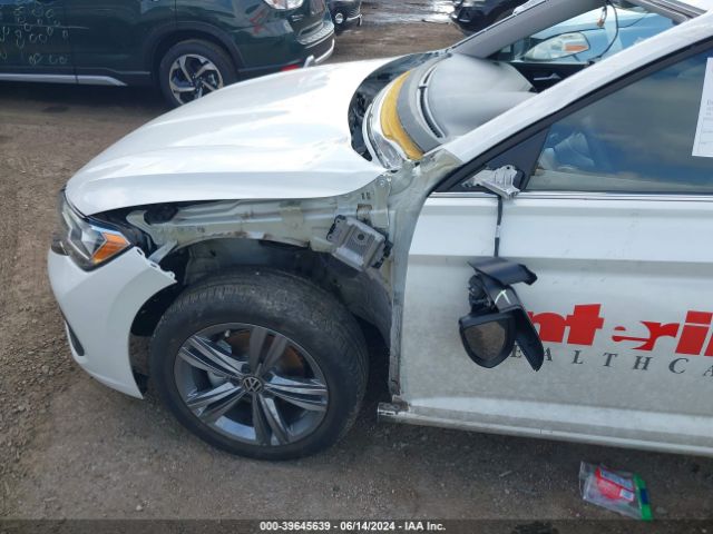 3VWEM7BUXPM031800 Volkswagen Jetta 1.5t Se